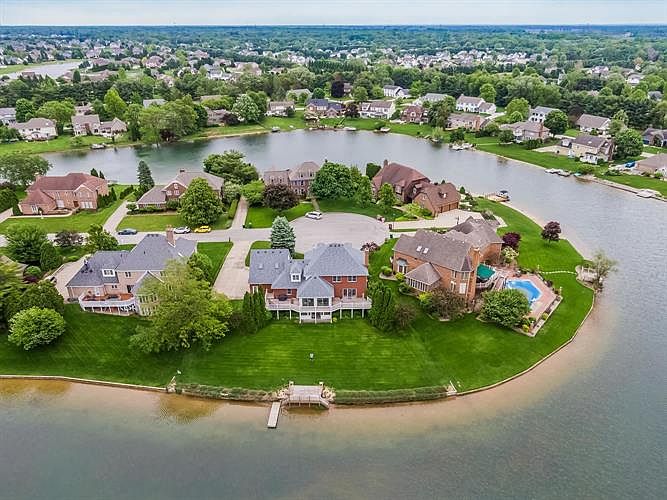 51367 Lake Pointe Ct, Granger, IN 46530 | Zillow