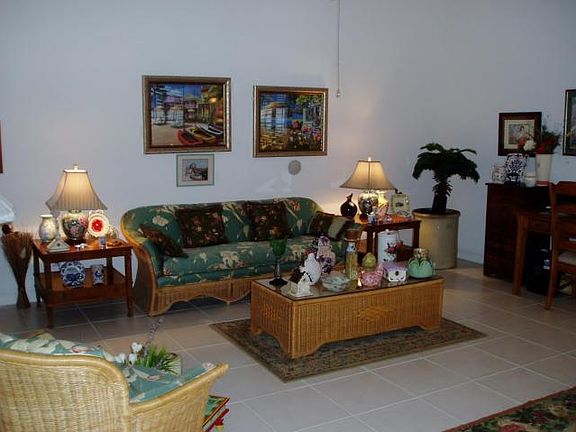 5th image of 9022 SE Retreat Dr
