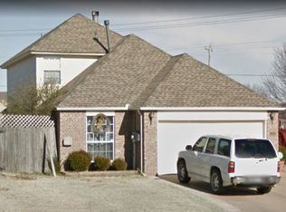 2300 Tyler Ln, Moore, OK 73170
