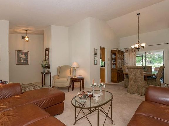 4th image of 706 Lake Eloise Pl