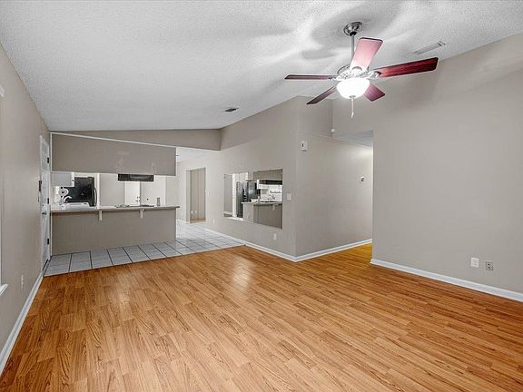 5th image of 8826 Minnow Creek Dr