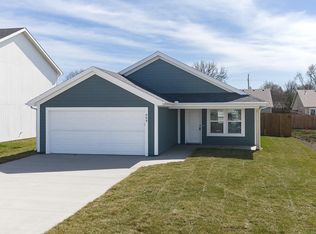 908 2nd St, Perry, KS 66073