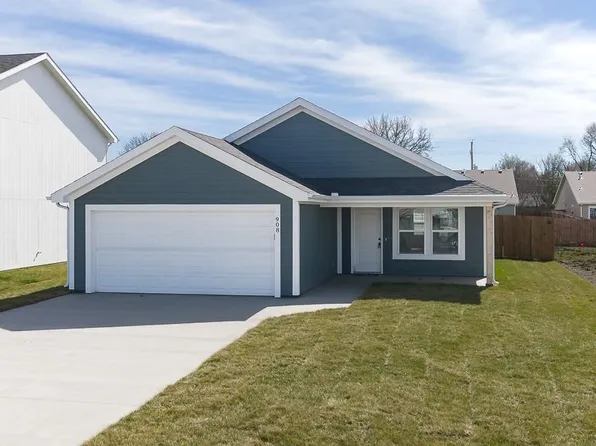 908 2nd St, Perry, KS 66073
