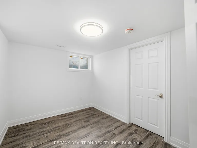 603 Stevenson Rd N #LOWER — Photo 10