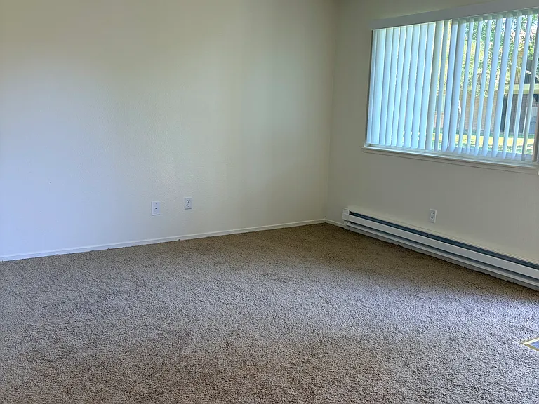2990 Menlo Dr — Photo 7