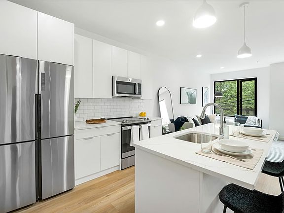 4th image of 803 South Ave #2B-2Ba-1083Sqft