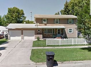 602 2nd Ave S #1-2-3, Grand Forks, ND 58201