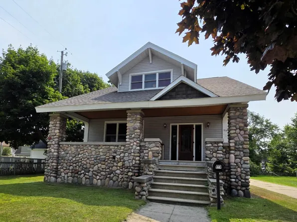 914 S 3rd Ave, Alpena, MI 49707