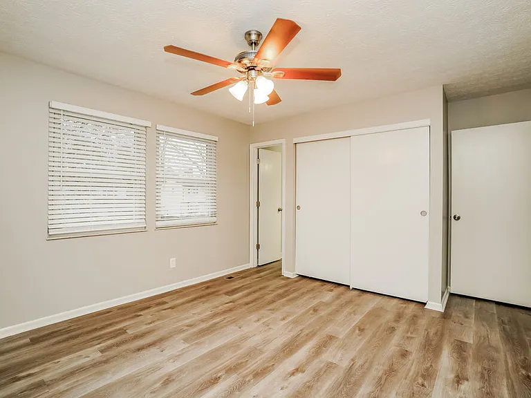 1658 Sandy Side Dr — Photo 14