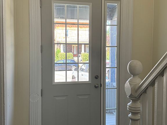 2nd image of 136 W Seneca St