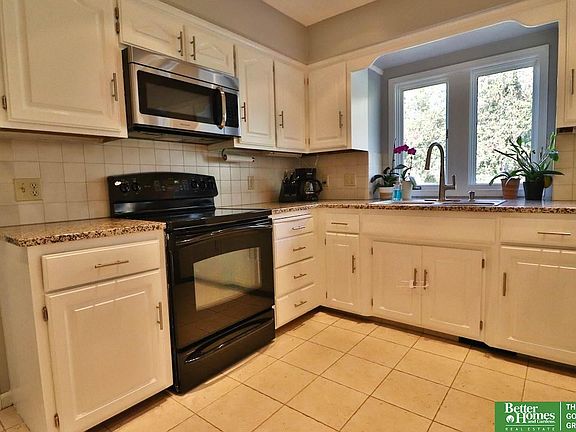 5th image of 2517 N 133rd St