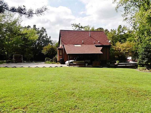 3rd image of 524 N Occoneechee St