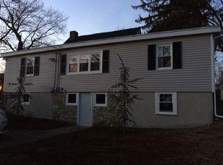 130 Alvin St, Warwick, RI 02886