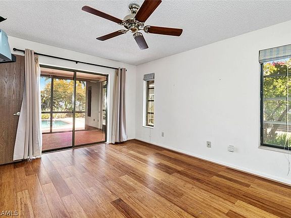 4th image of 4917 SW 9th Pl