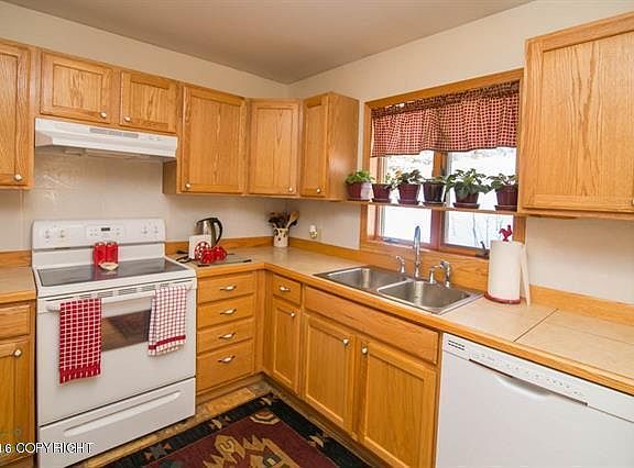 2nd image of 1633 Placer Dr