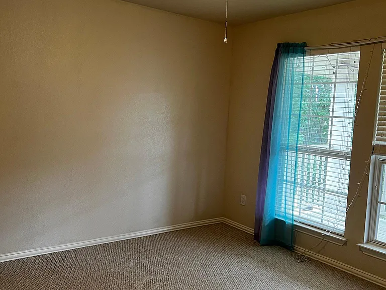 10215 Waterbury Dr — Photo 53