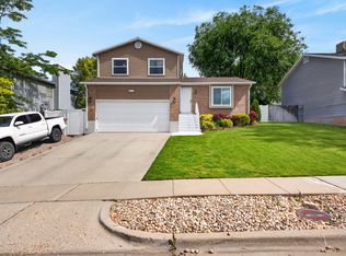 990 W 2600 N, Layton, UT 84041