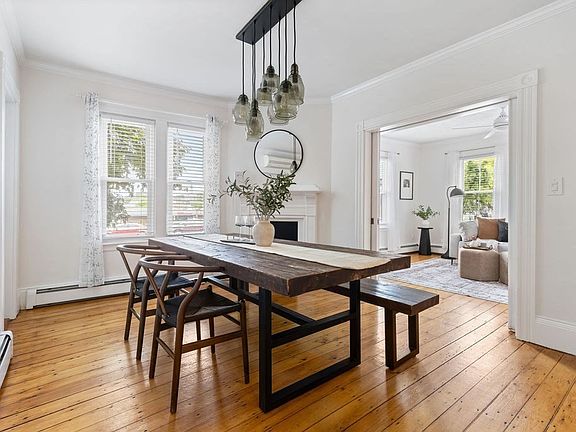 4th image of 20 Lawrence St #1