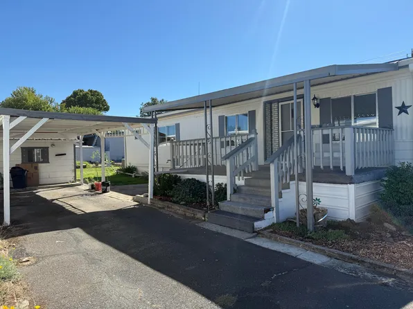 5076 Leonard Rd Space 93, Grants Pass, OR 97527