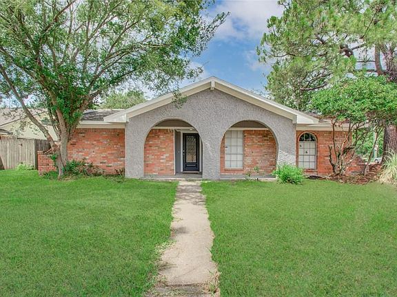 5th image of 10111 Heather Hill Dr