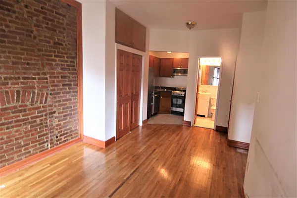 Rented by Guidance Realty Corp. | media 8