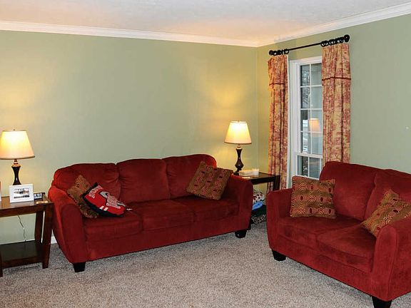 3rd image of 2568 Sawmill Meadows Ave