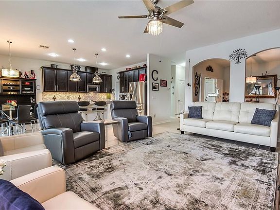 3rd image of 5928 Paxton Ct