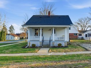 107 E Dunbar St, Mahomet, IL 61853