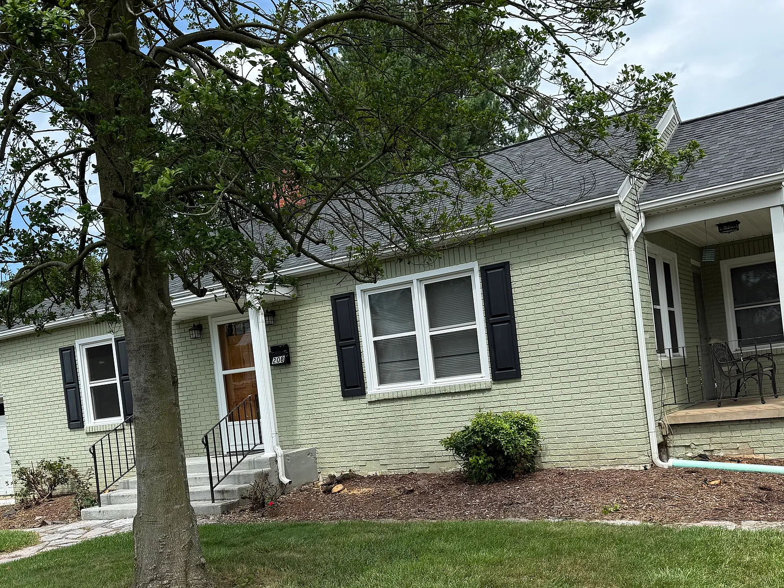 208 Broad Street — Photo 2