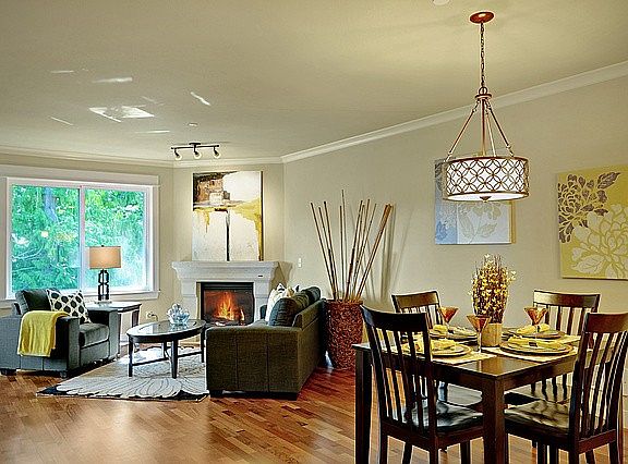 4th image of 18609 SE Newport Way APT 302