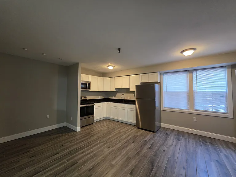 140 Sheffield Ave #5A — Photo 4