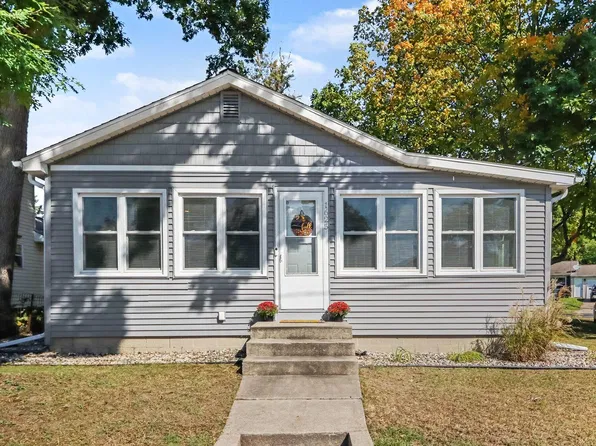 1625 John St, Portage, MI 49002