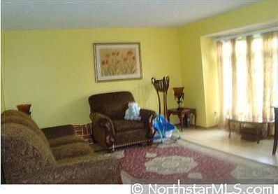 3rd image of 10460 Crane St NW