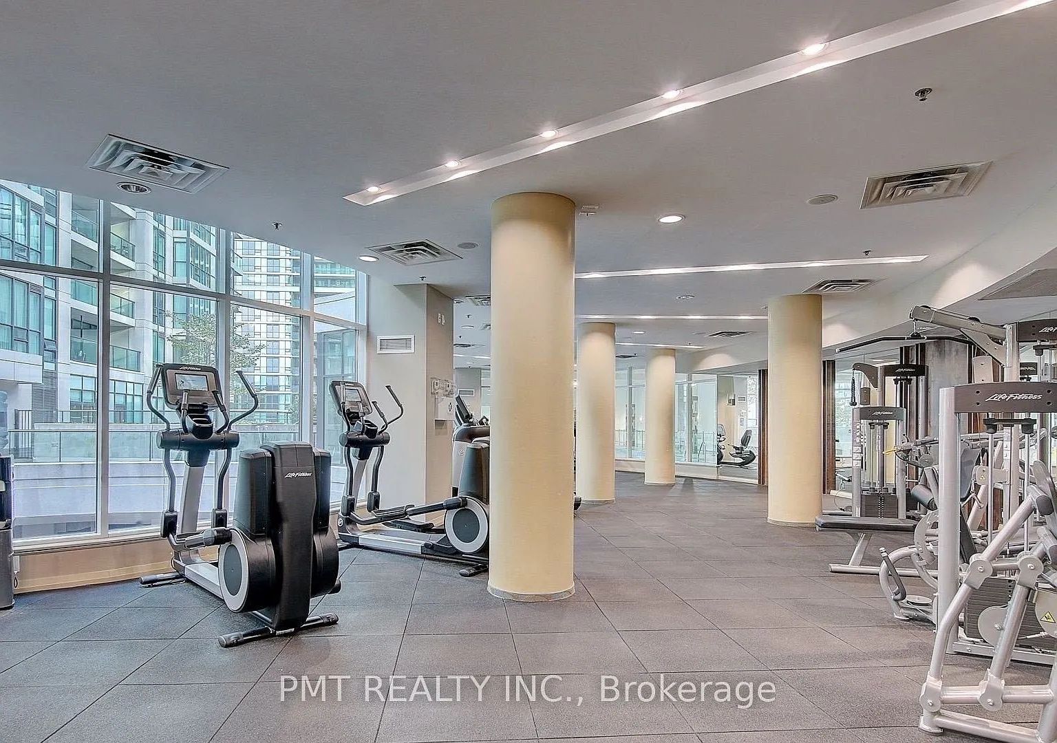 1 bed, $2,825 — Photo 1
