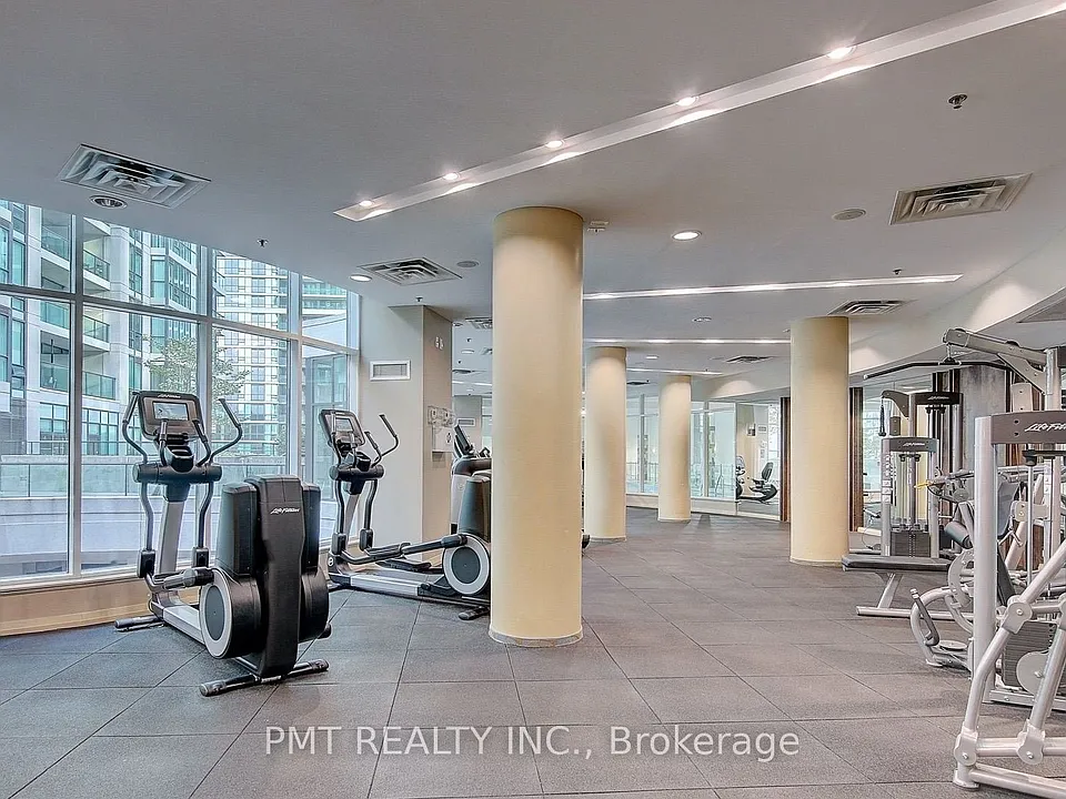 12 Yonge St #408
