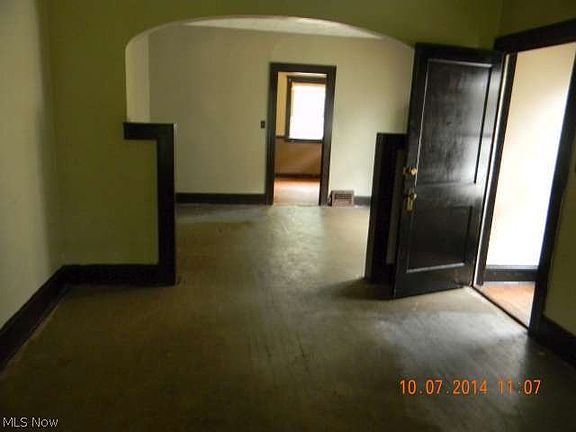 4th image of 3707-3709 Cecilia Ave