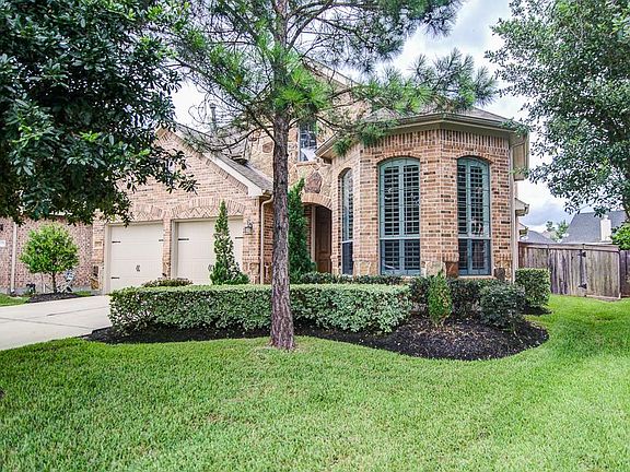 2nd image of 17102 Tupelo Garden Cir
