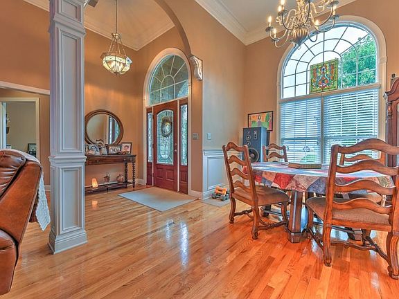 4th image of 2220 Valley Falls Ct