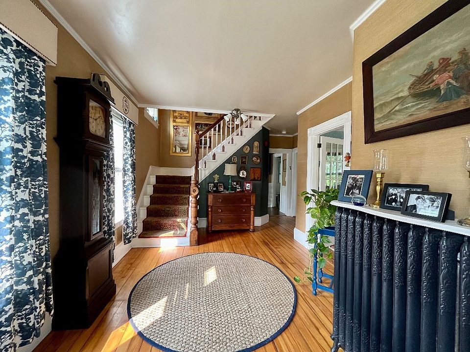 128 Park Ave, Bridgewater, MA 02324 Zillow