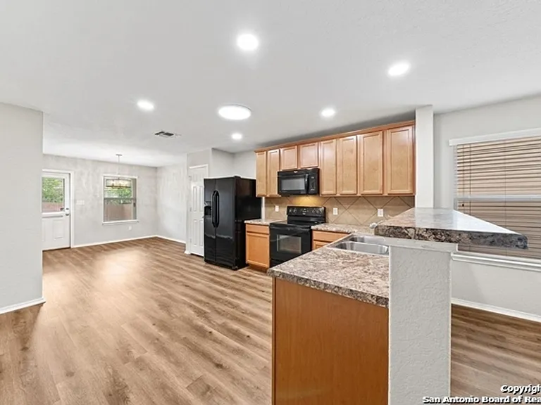 10134 Castello Cyn — Photo 10