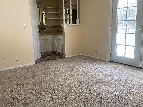 5th image of 17835 Bascom St