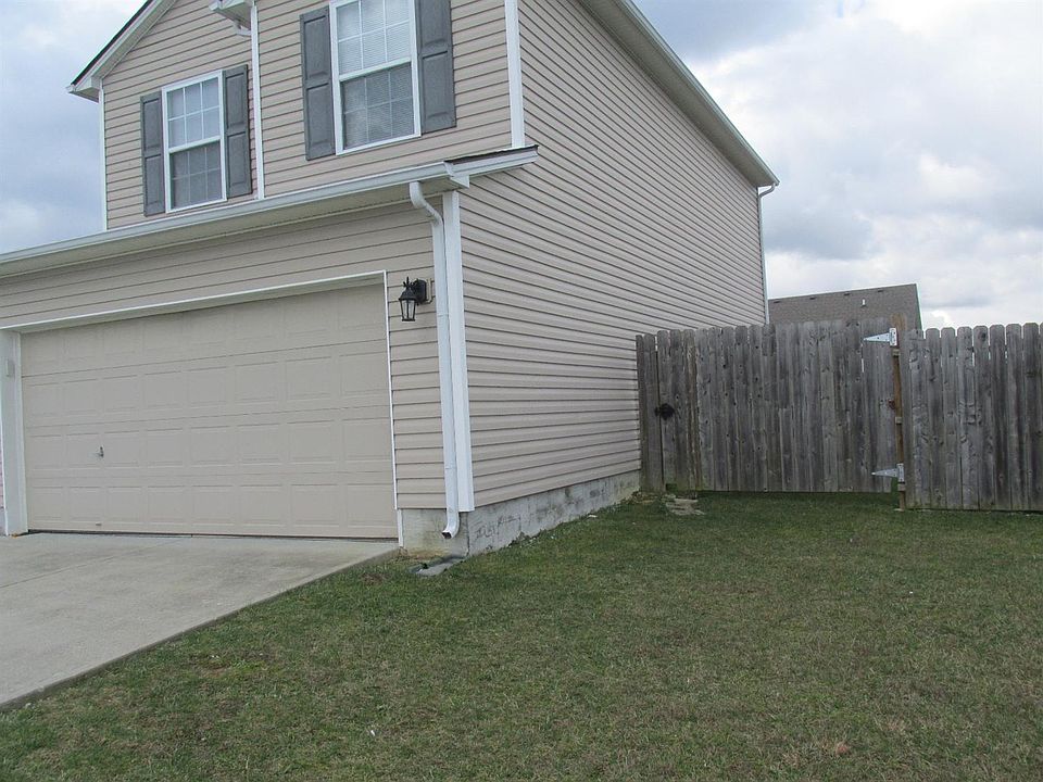 2nd image of 1104 Jamestown Dr