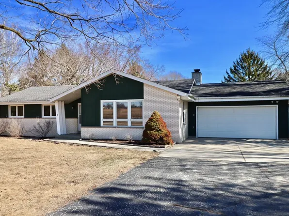 11744 North Farmdale ROAD, Mequon, WI 53097