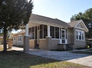 220 Palm Ave, Eustis, FL 32726