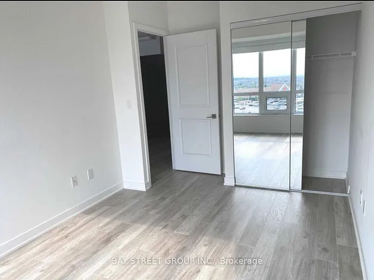 4633 Glen Erin Dr W #802 — Photo 4