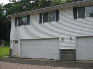 520 Woodridge Ct #A, Menomonie, WI 54751