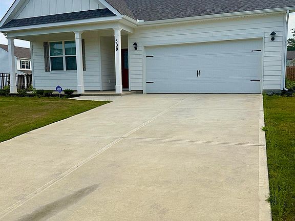 2nd image of 509 Leathertree Ln