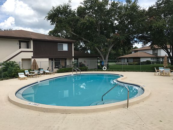 2nd image of 3620 Pine Cone Cir