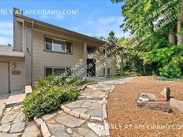 801 N Haines St — Photo 2