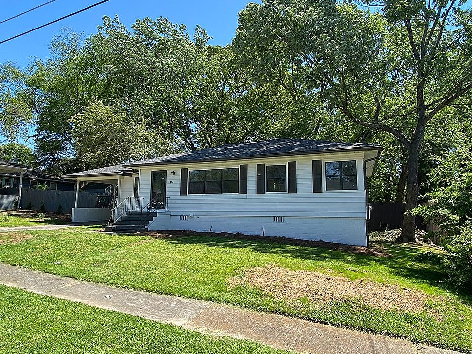 2nd image of 670 Burbank Cir SE